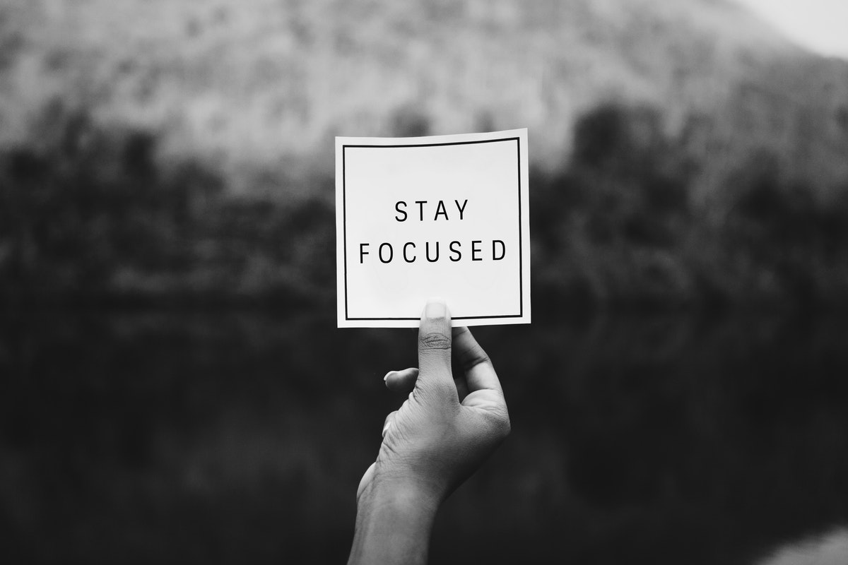 stay focused inspirational note